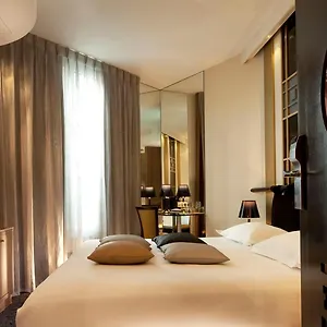 Secret De - & (adults Only) Hotel Paris